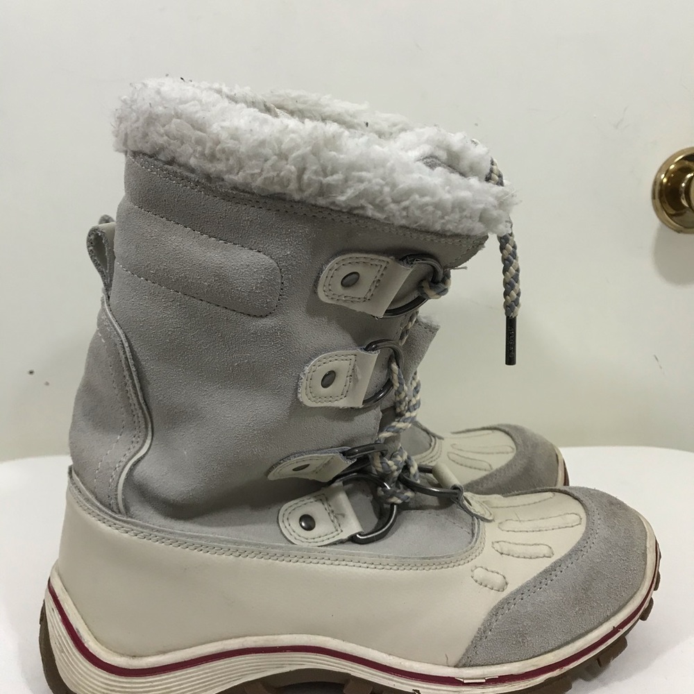 Pajar Aliña fur waterproof boots size 9- 9.5
